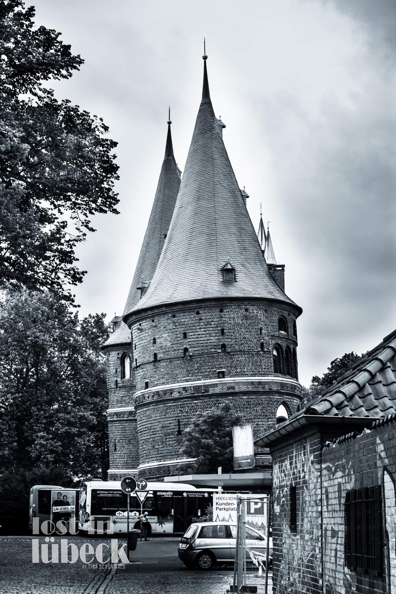 dirty old town 2014 tina schönwald lost in lübeck Wallstrasse Lübeck Blick aufs Holstentor andere Seite
